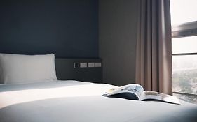 Hotel Leisure 台中輕行旅